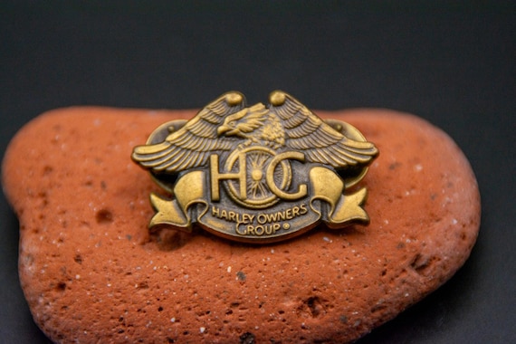 Vintage 1993 Harley Owners Group HOG Eagle Brass Lapel Pin