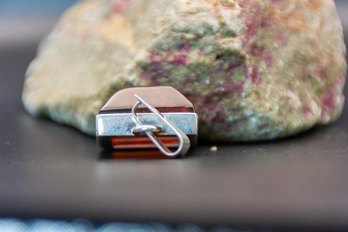 Modernist Amber Pendant – Sterling Silver Minimalist Design, photo 2 of 4