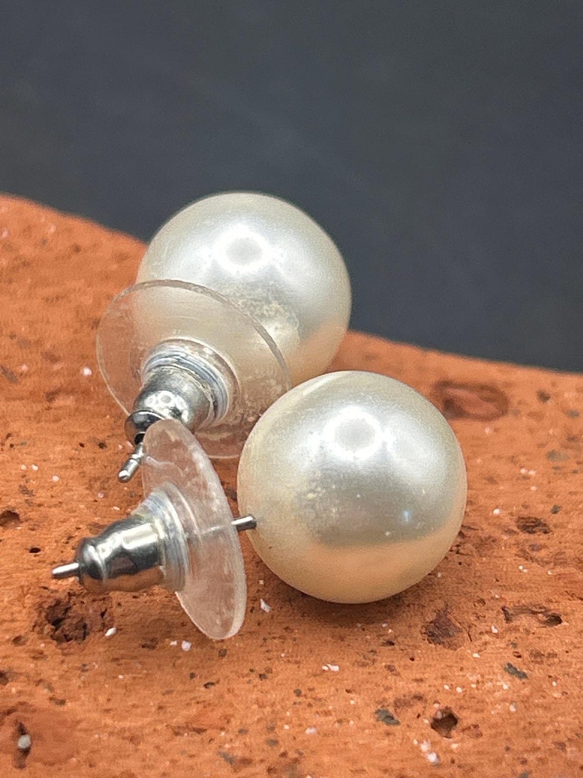 Vintage 10mm White Faux Pearl Stud Earrings Silver Tone Pierced Posts Classic, photo 4 of 4