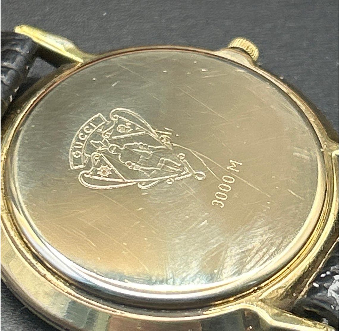 Authentic Vintage Gucci 3000M 33mm Gold Tone Watch Black Lizard Band Running, photo 8 of 8