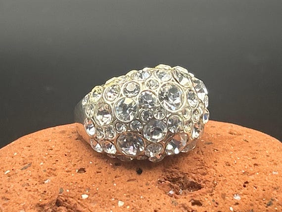 Vintage Fossil Rhinestone Statement Ring Size 7 Silver Tone Pave Dome Y2K 2000s