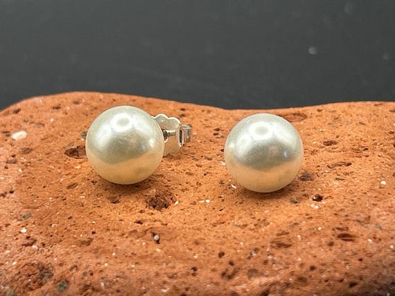 Vintage Faux Pearl Stud Earrings 8mm White Pearl Silver Tone Posts Classic