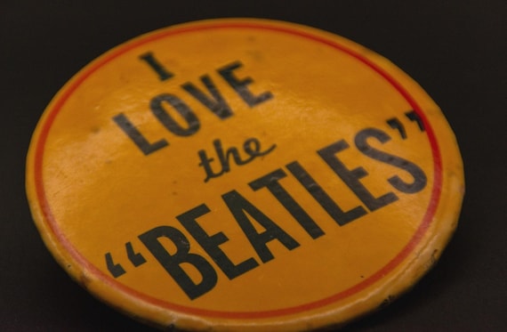Vintage 1960s I Love The Beatles 3" Pinback Button Rare Memorabilia Beatlemania