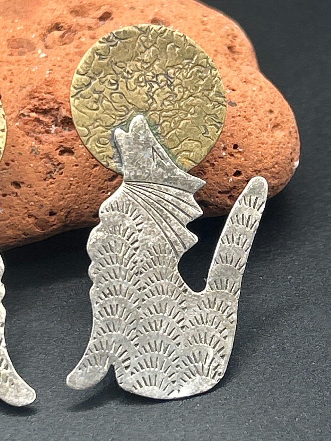 Vintage Sterling Silver Howling Wolf Full Moon Stud Earrings 925 Artisan Post, photo 3 of 6
