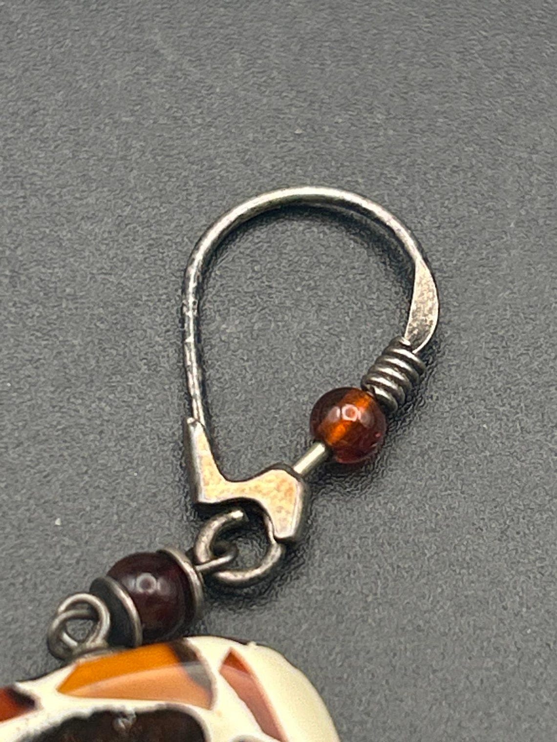 Vintage Modernist Resin Swirl Drop Dangle Earrings Amber Accent, photo 7 of 8