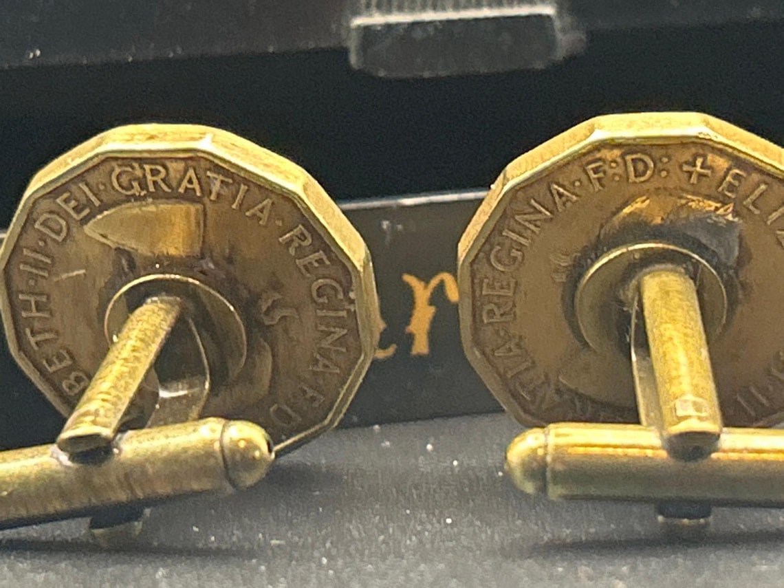 Vintage 1959 British Three Pence Coin Cufflinks | Gold Tone Boxed Warriors UK, photo 5 of 5