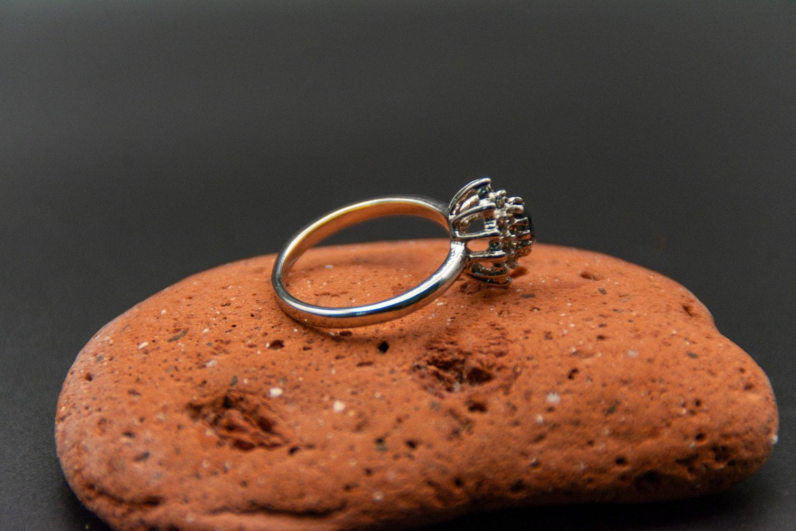 Vintage Joseph Esposito ESPO Gold Plated Ring - Size 7, photo 3 of 6