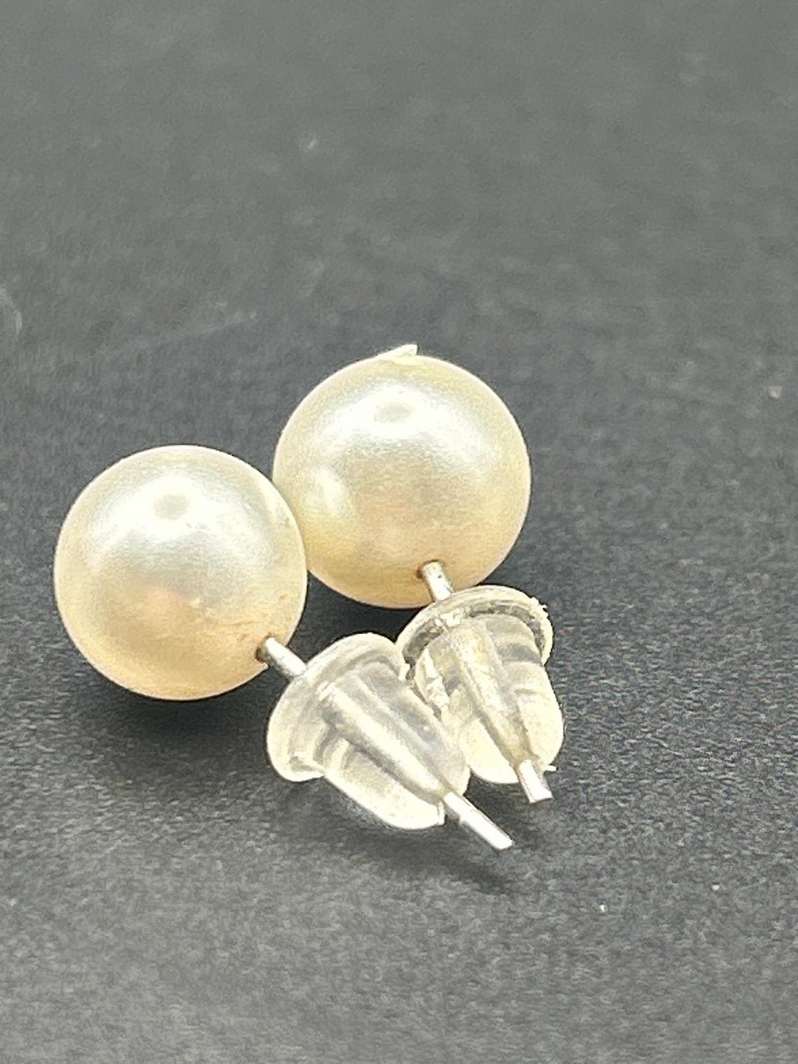 Vintage 6mm Faux Pearl Stud Earrings Silver Tone Posts Classic White, photo 4 of 4