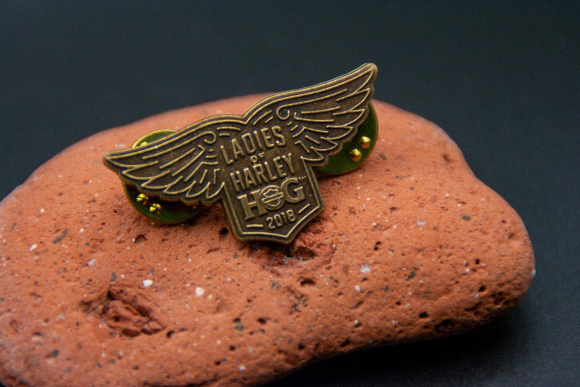 Vintage 2018 Ladies Of Harley Hog Winged Brass Lapel Pin, photo 2 of 6