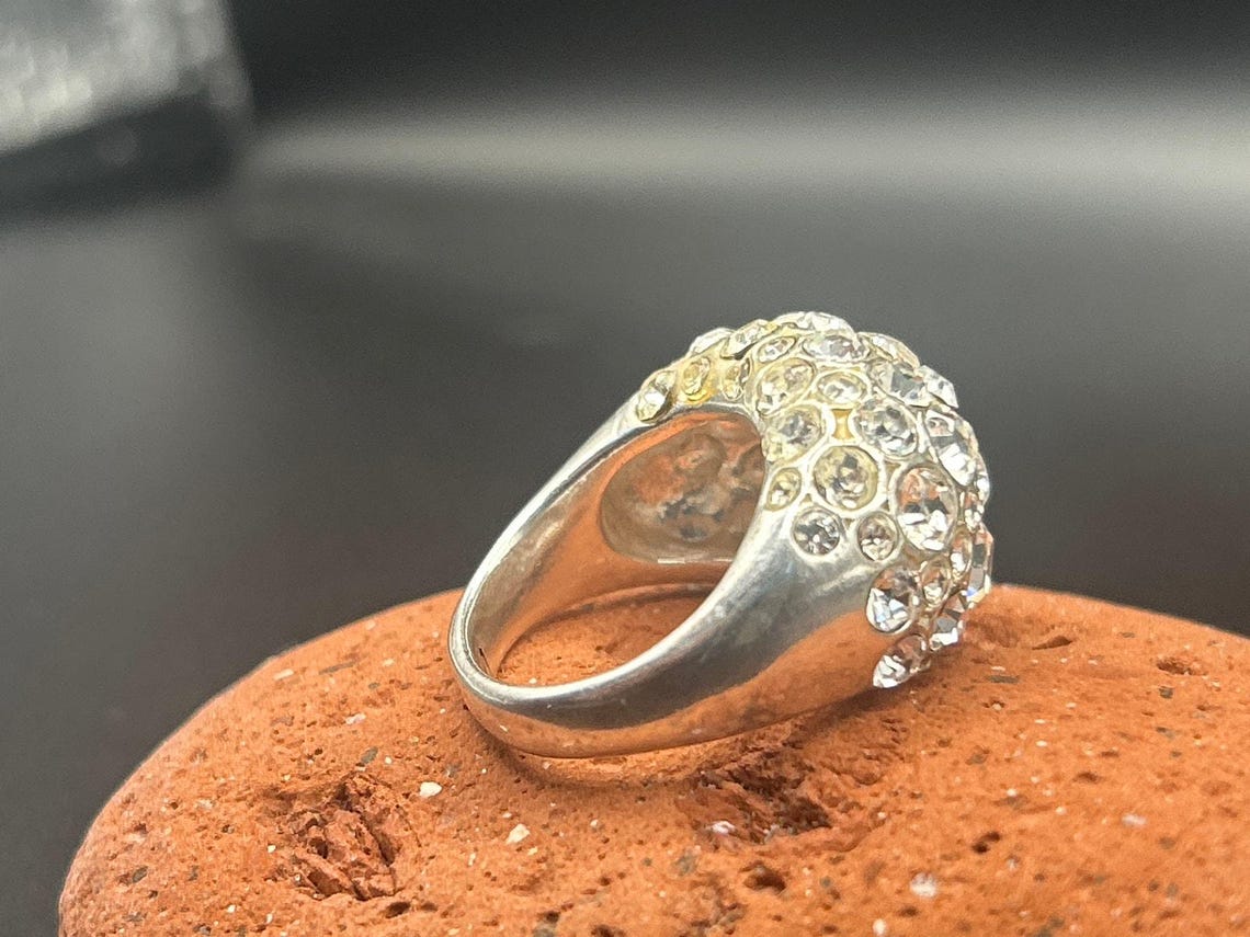 Vintage Fossil Rhinestone Statement Ring Size 7 Silver Tone Pave Dome Y2K 2000s, photo 5 of 7