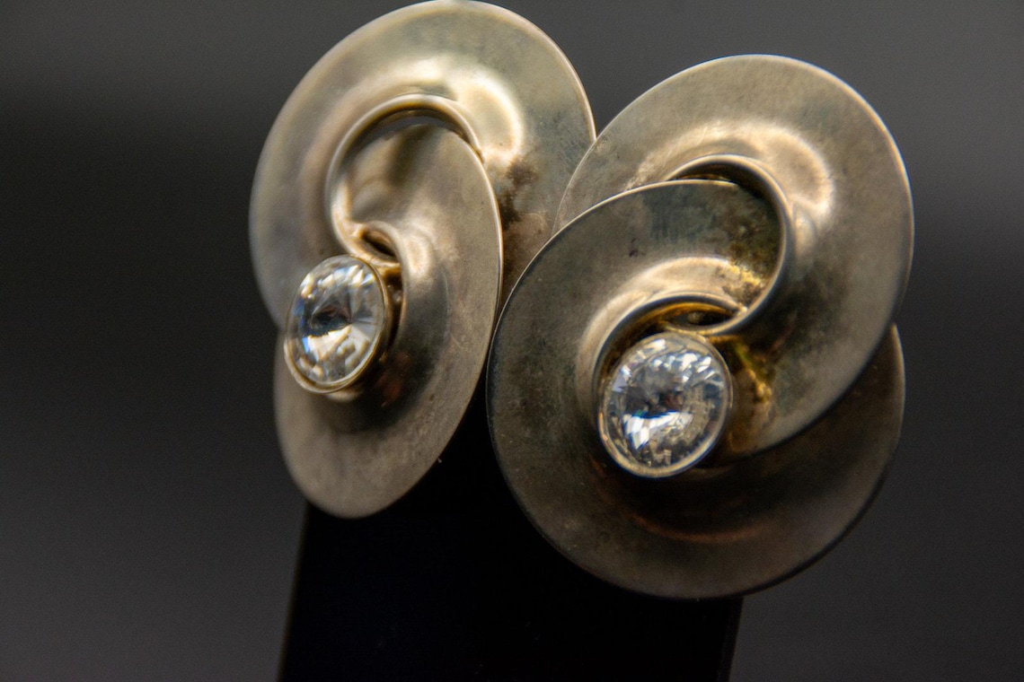 Vtg Norma Jean Swirl Clip On Earrings Large Rivoli Headlight Crystal 80s 90s, photo 3 of 5