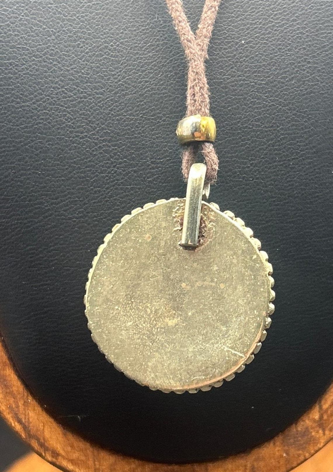 Vintage Handcrafted Tigers Eye Pendant Necklace Leather Cord Brass Bezel 16", photo 6 of 9