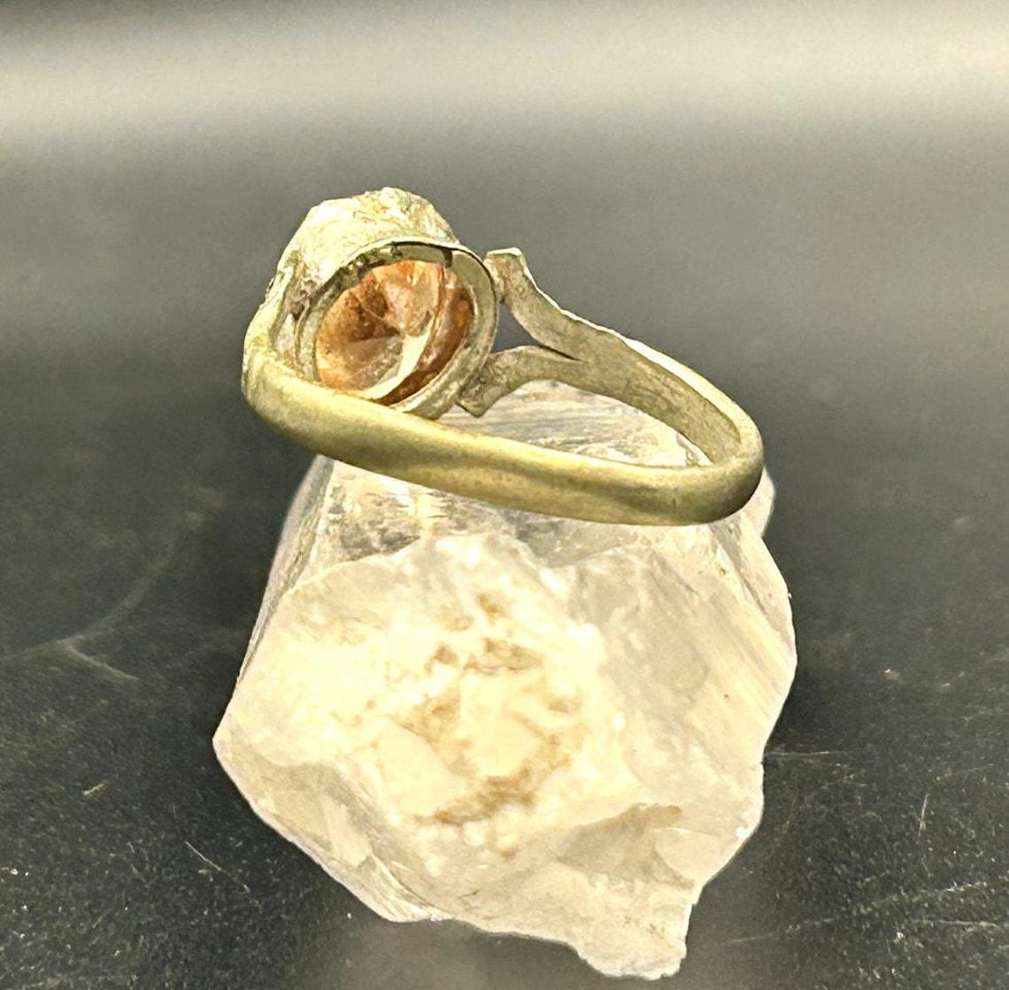 Vintage Afghan Kuchi Kochi Tribal Ring Brass Orange Glass Stone Size 8.5 Boho, photo 4 of 7