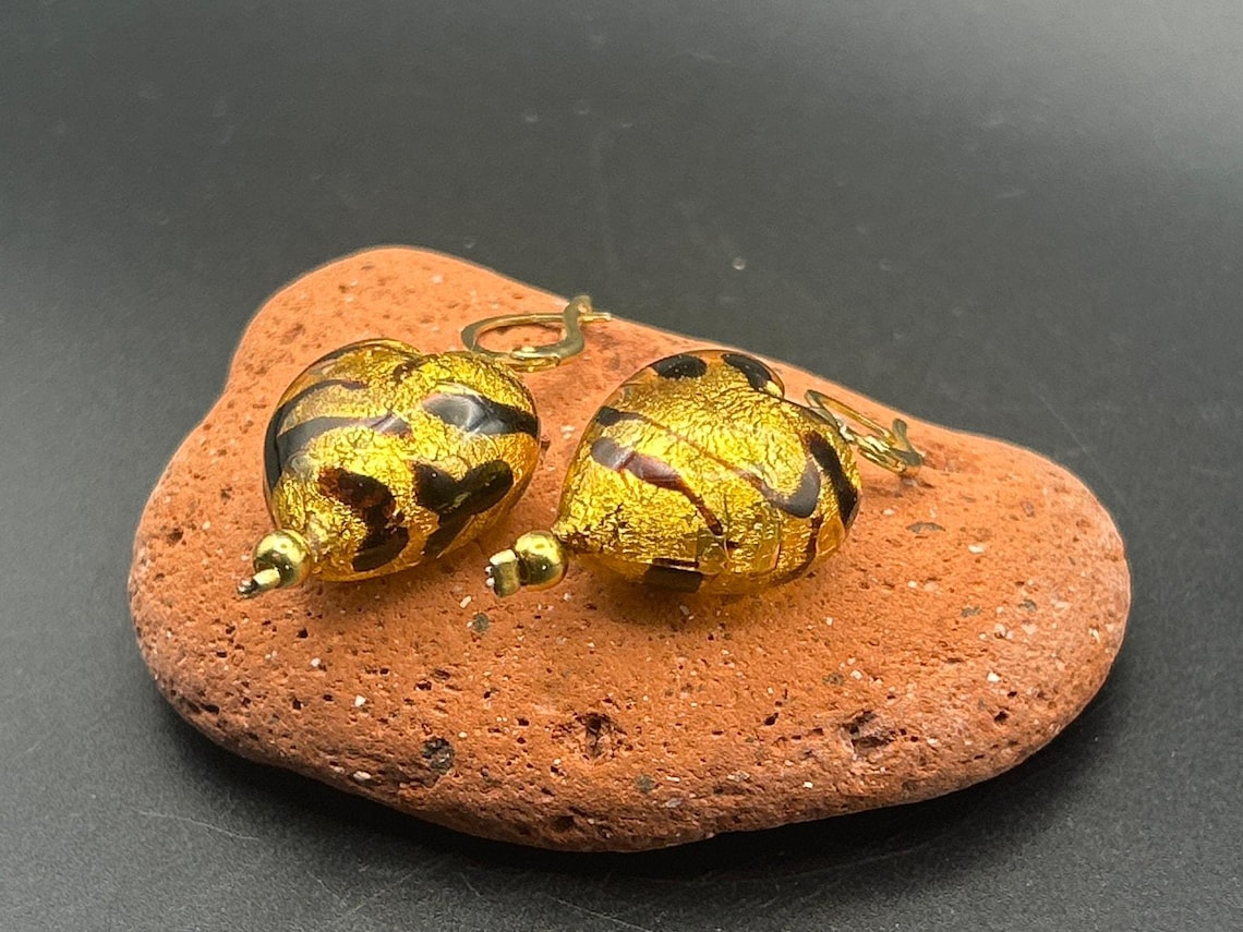 Handmade Glass Animal Print Heart Dangle Earrings Gold Tone Drop, photo 2 of 8