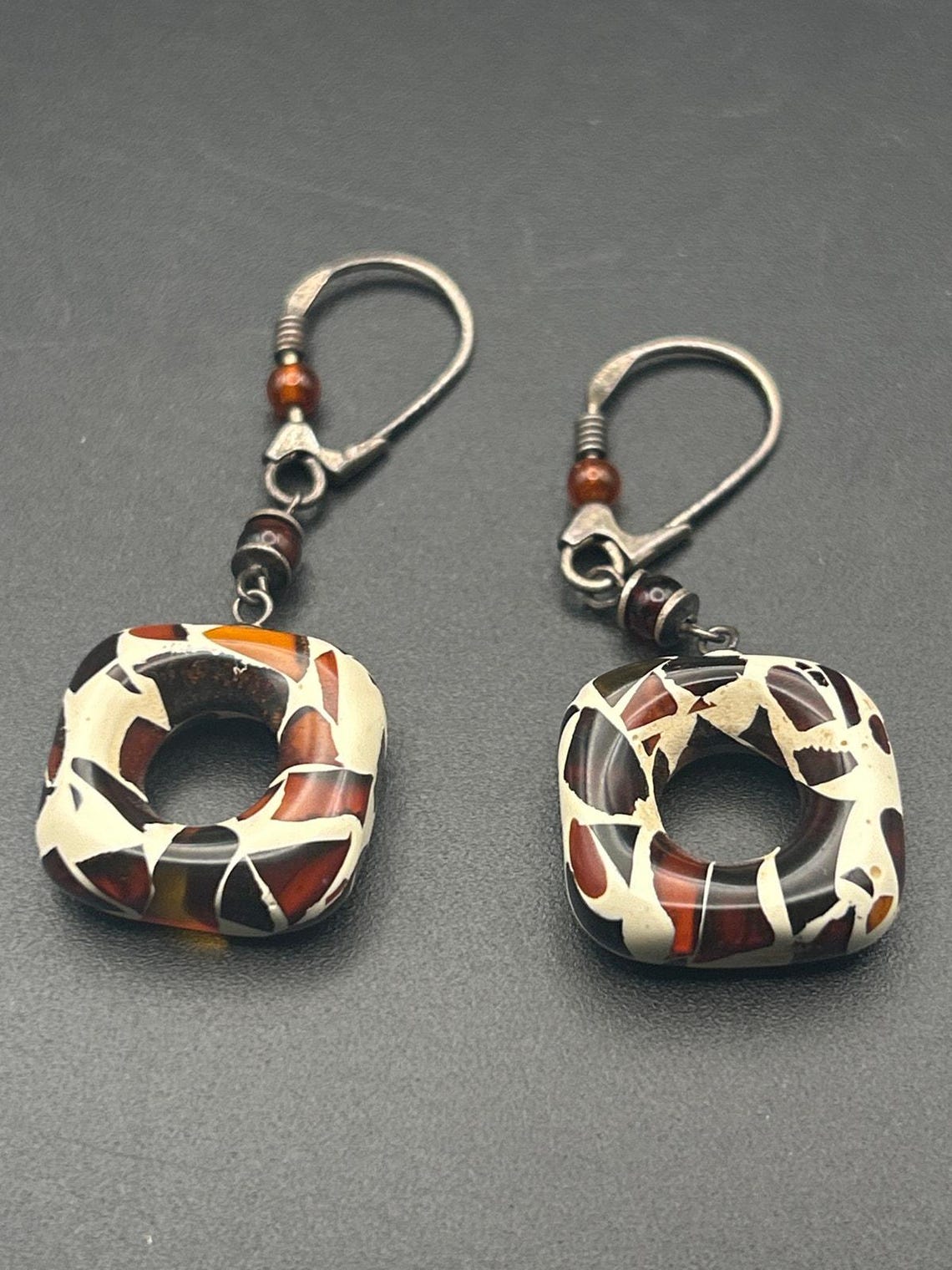 Vintage Modernist Resin Swirl Drop Dangle Earrings Amber Accent, photo 6 of 8