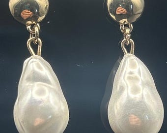 Vintage Gold Tone Baroque River Pearl Drop Earrings Pierced Dangles