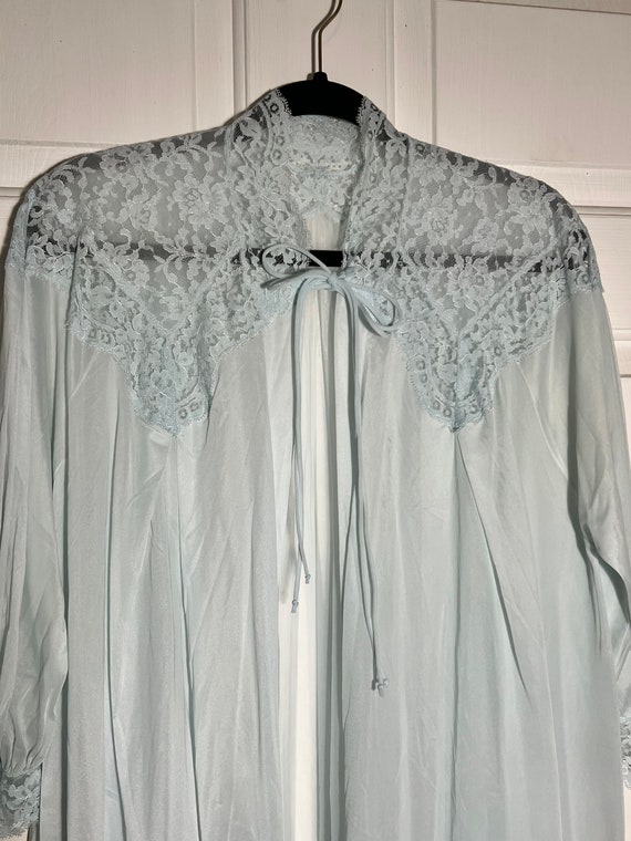Vintage Lace Robe with Ties - image 3