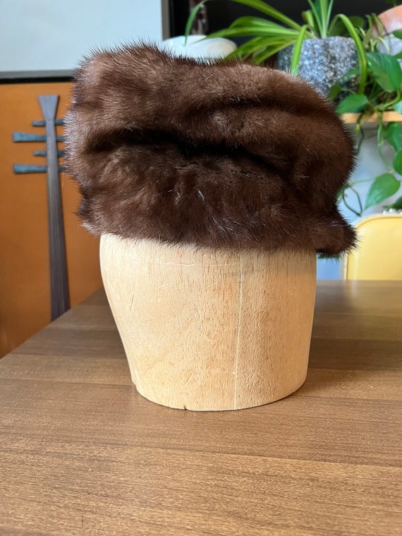 Small Vtg Fox Fur Hat