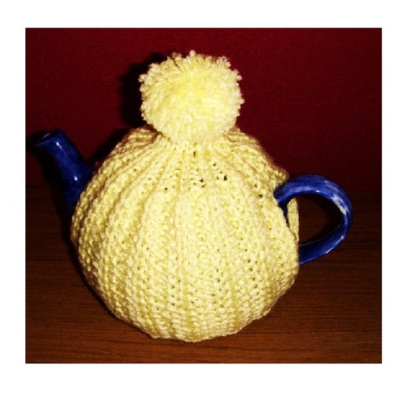 Tea Cosy Knitting Pattern, very easy to knit tea cosy with bobble