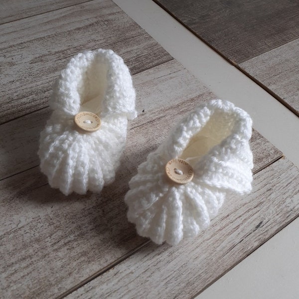 Chausson bebe blanc crocheté main