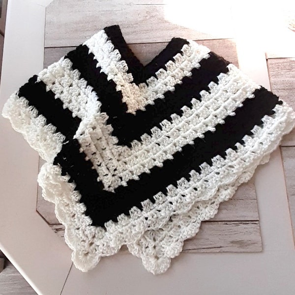 Poncho bebe blanc et noir