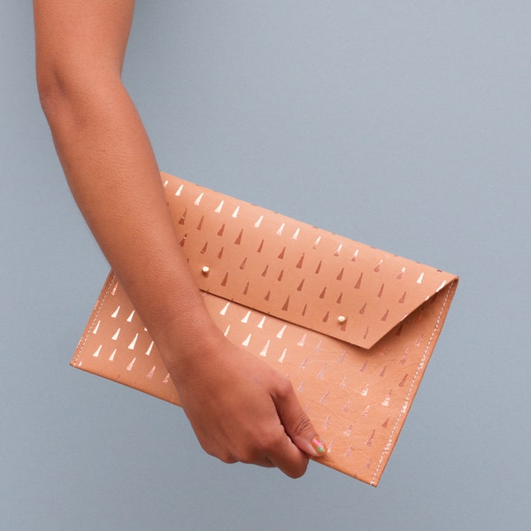 tooth&nail - clutch - natural - copper foil print