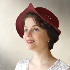 DIGITAL SEWING PATTERN - Umbria, 1940s Forties Bonnet Fabric Hat for Child or Adult - pdf download