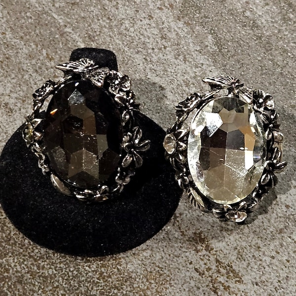 Big faux diamond statement ring gorgeous vintage costume jewelry ring big art deco ring boho hippie costume jewelry black crystal goth ring