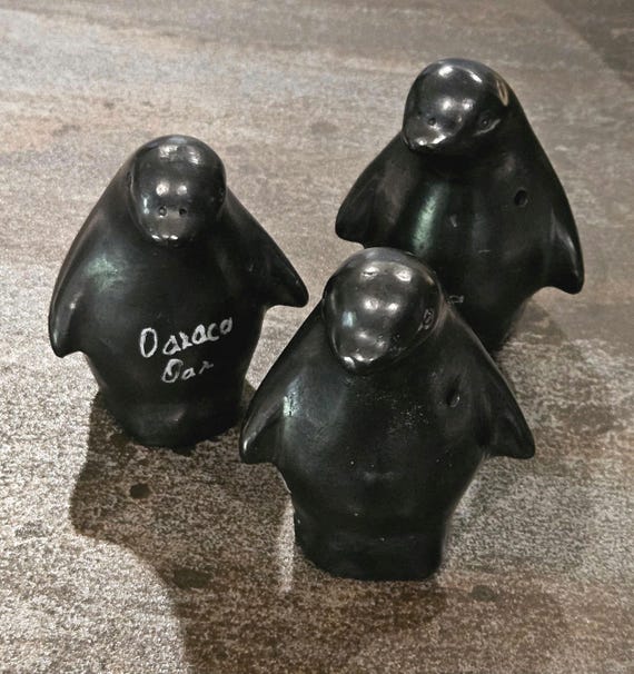 Vintage MCM Oaxaca Barro Negro Black Clay Handcrafted Family of