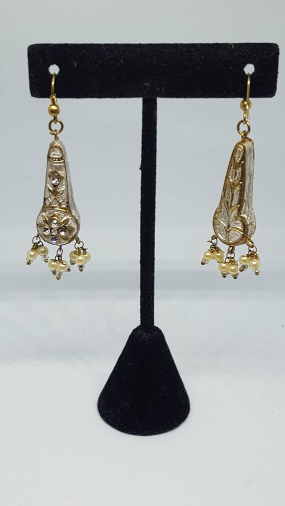 Gorgeous unique vintage earrings white & gold bak… - image 2