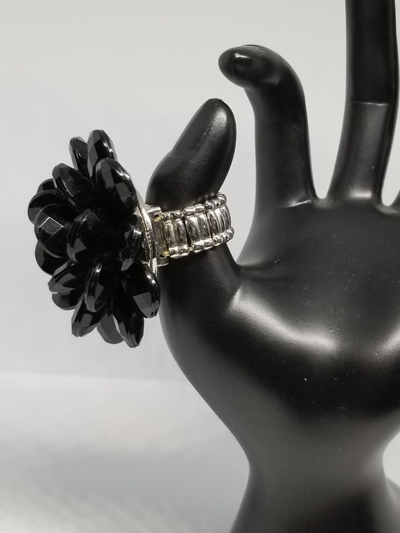 Gorgeous vintage MCM black beads big flower penda… - image 3