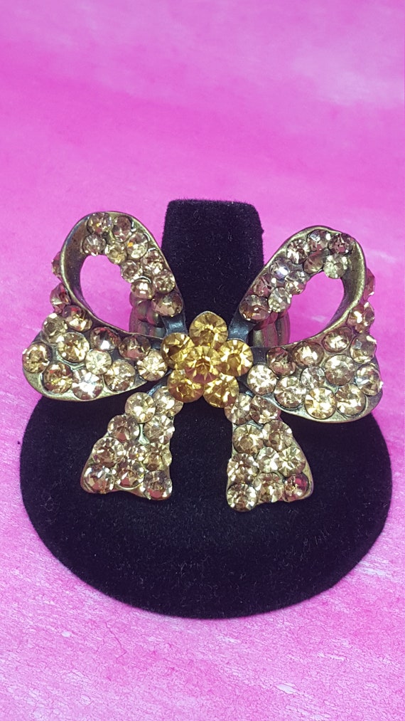 Stunning brassy big bow statement ring crystal rhi