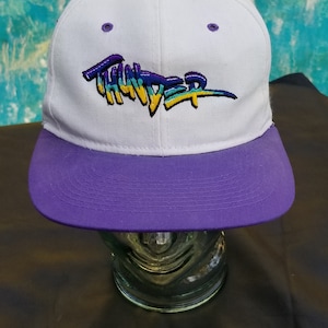 Vintage Thunder Marine white & purple baseball hat amazing off shore racing boats embroidered Thunder cap never worn unisex hat speedboats