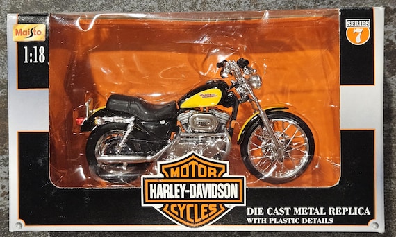 Vintage Harley Davidson Die Cast Motorcycle in Original Box Harley