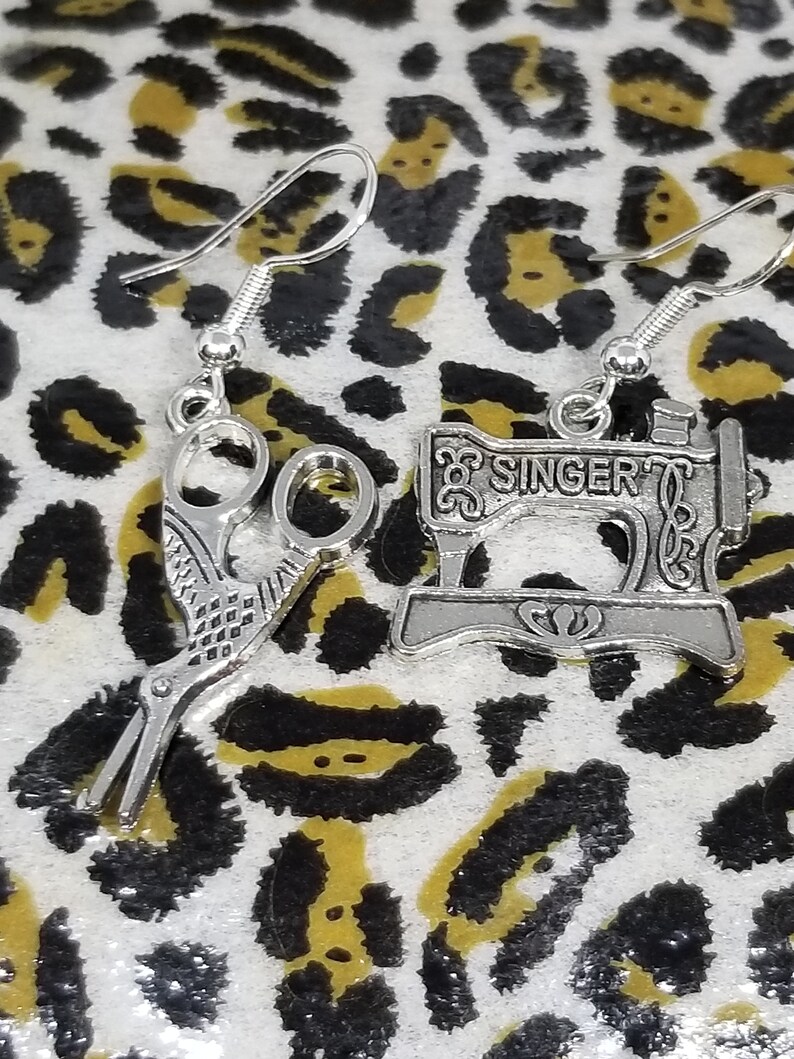 Gorgeous sterling silver sewing charms Tibetan silver Singer sewing machine duck scissors geese amazing awesome fabulous art deco retro gift