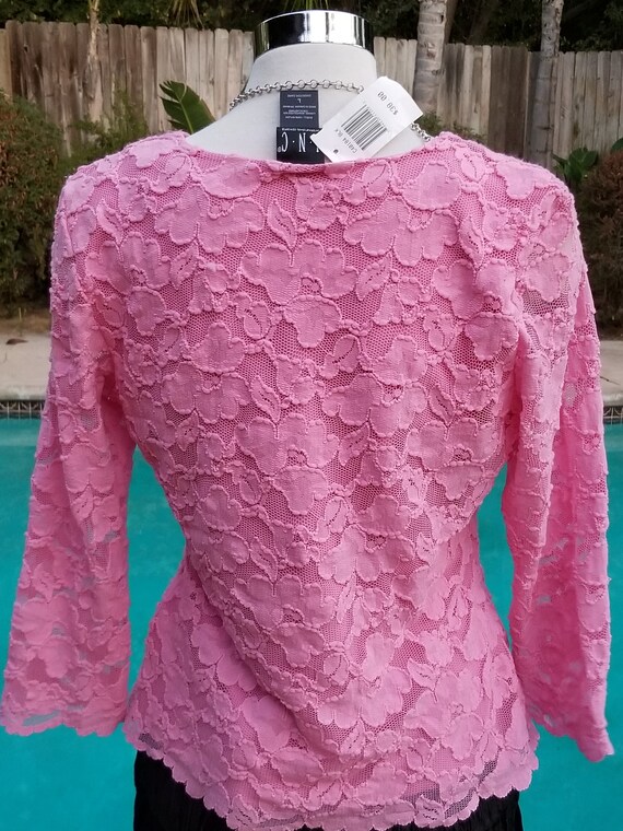 Gorgeous sexy pink deep V lace vintage top 90s fi… - image 3