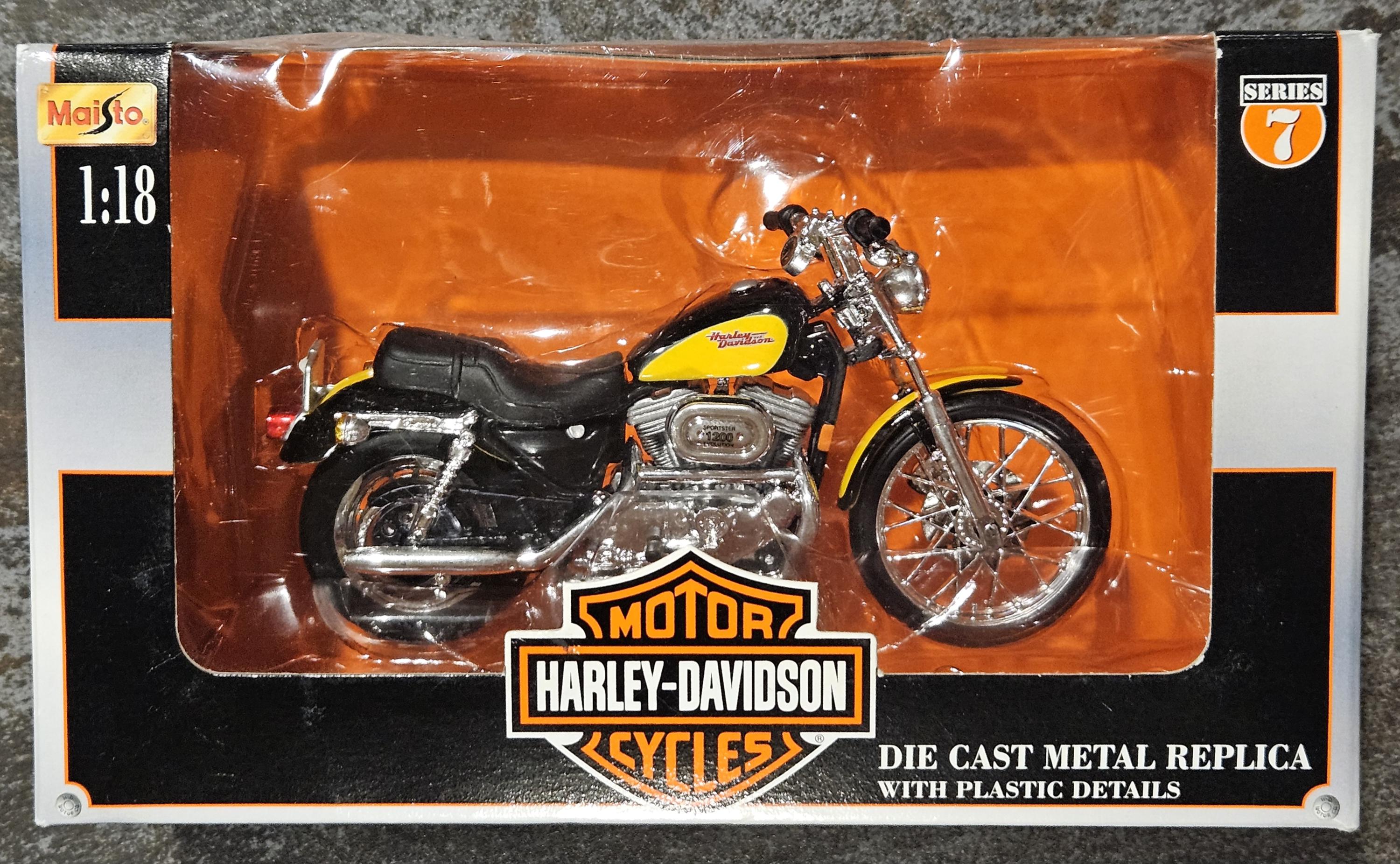 Vintage Harley Davidson Die Cast Motorcycle in Original Box Harley