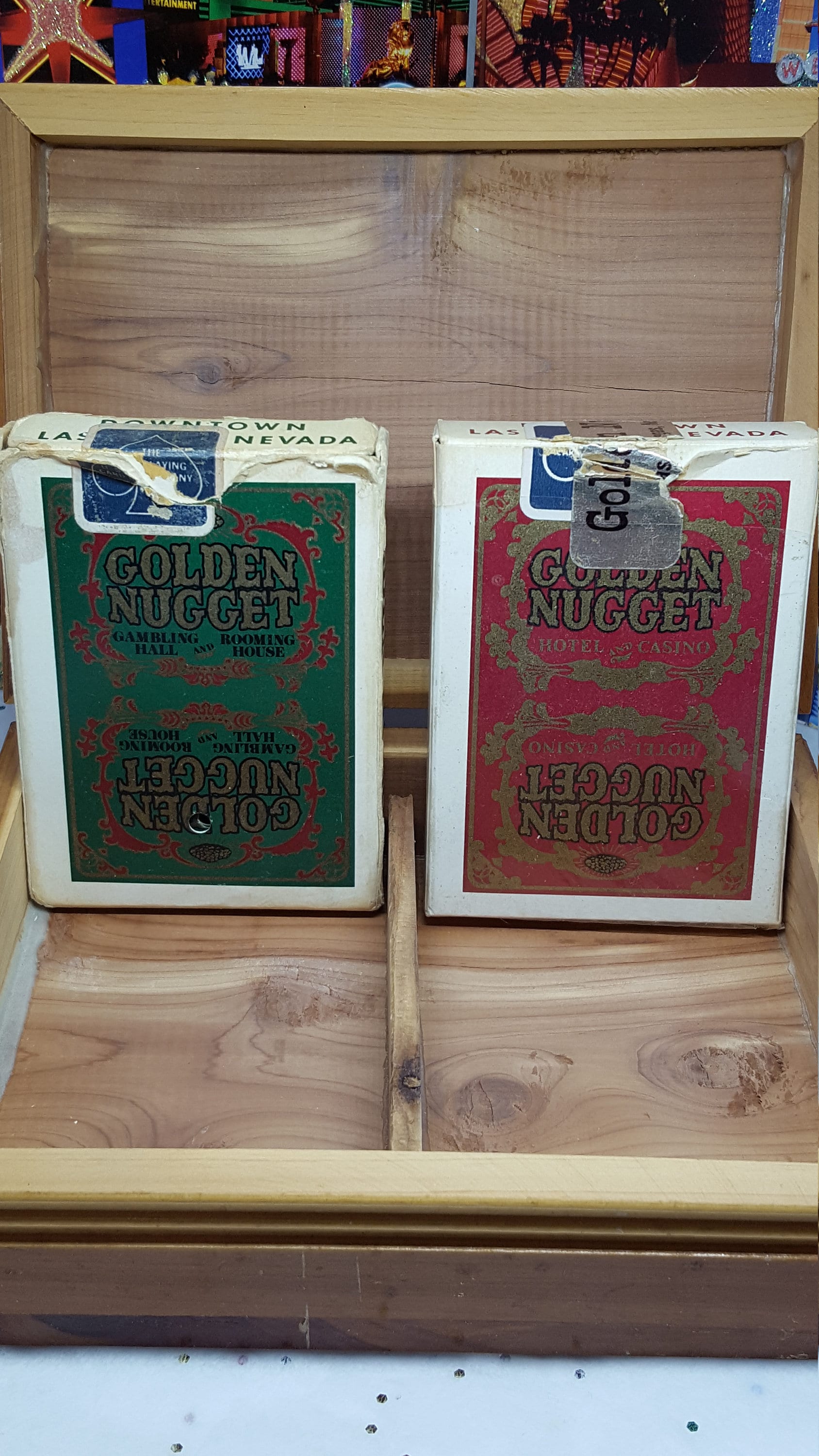 Extremely Rare Vintage MCM Golden Nugget Las Vegas Cedar Box