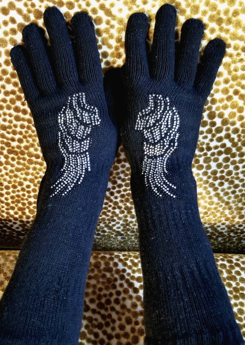 long knit gloves