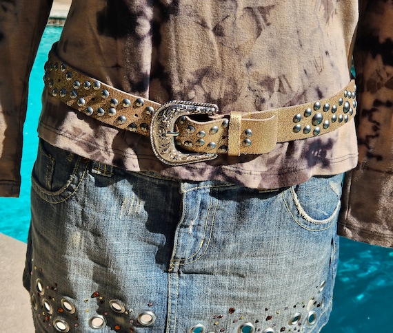 Badass vintage soft gold metallic leather belt si… - image 1