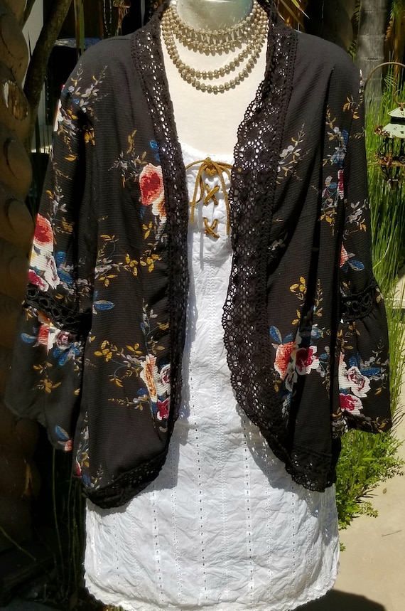 Vintage Sexy Black Floral Cardigan Bohemian Crochet Bell Sleeves
