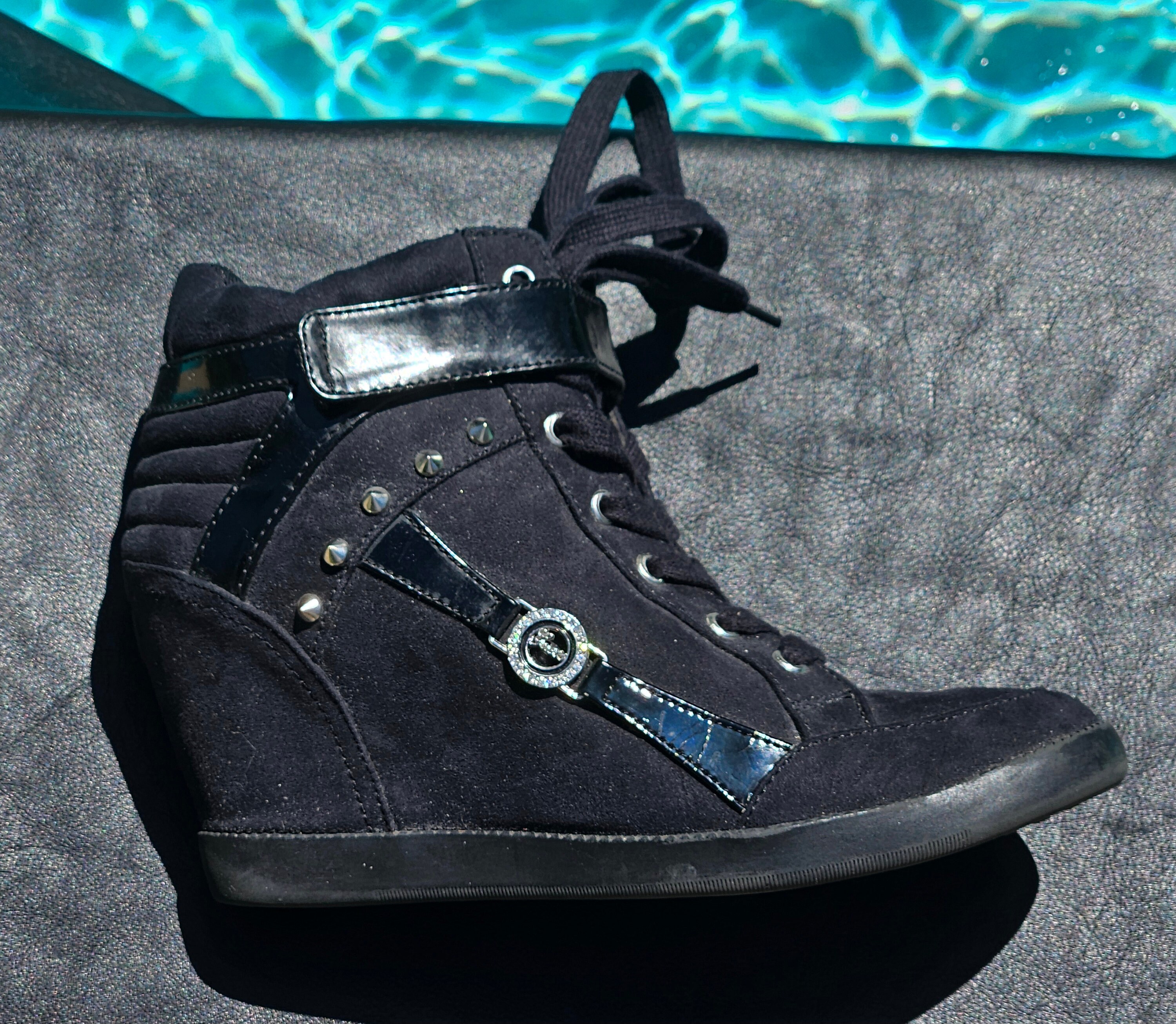 Guess wedge sneakers black hotsell