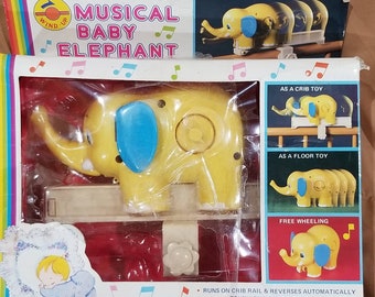 Vintage musical elephant wind-up moving crib toy infant babies gift retro musicbox for a crib baby elephant crib mobile musical elephant toy