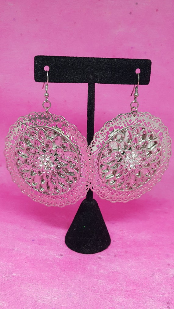 Amazing vintage big silver filigree earrings dang… - image 1