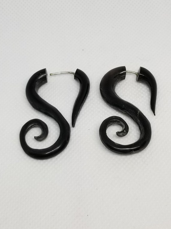 Badass vintage faux gage earrings black bone horn… - image 4