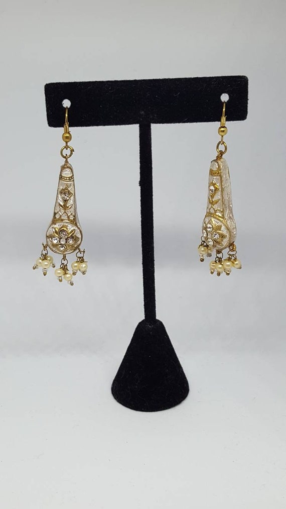 Gorgeous unique vintage earrings white & gold bak… - image 7