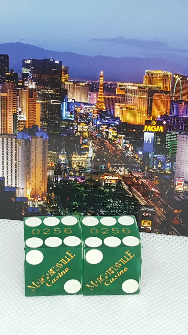 Amazing rare vintage green Margaritaville Las Vegas Casino dice bones craps shooter tablegames fun gambler souvenir memorabilia mancave