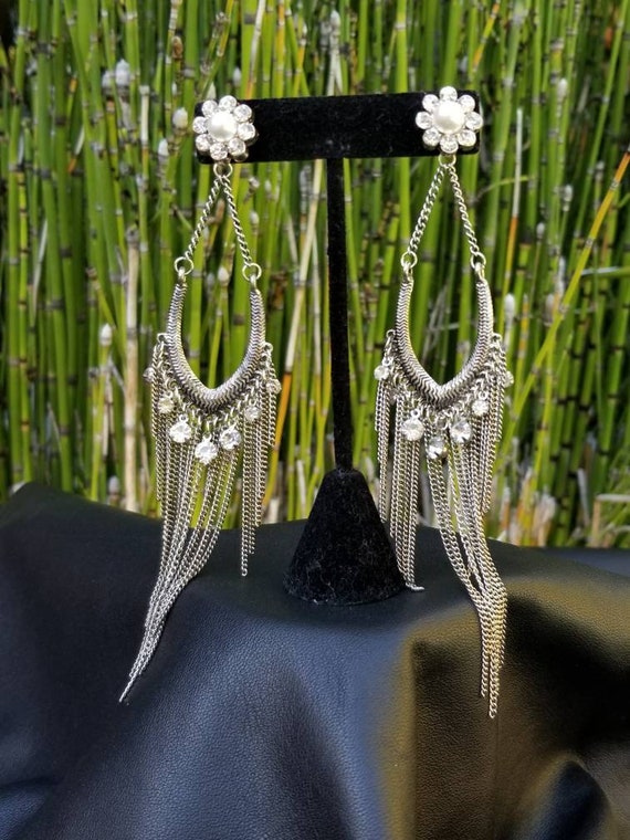 Awesome vintage sexy big earrings silver chains &… - image 4