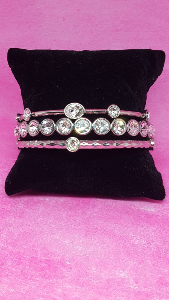 Stunning vintage bangle bracelets Gem