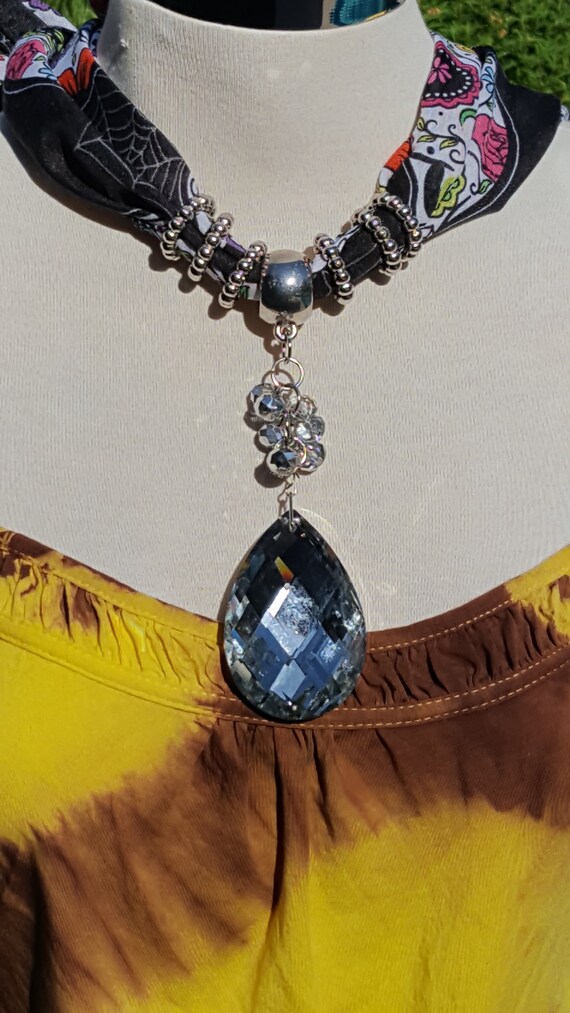 Vintage big crystal & silver scarf charm jewelry … - image 3